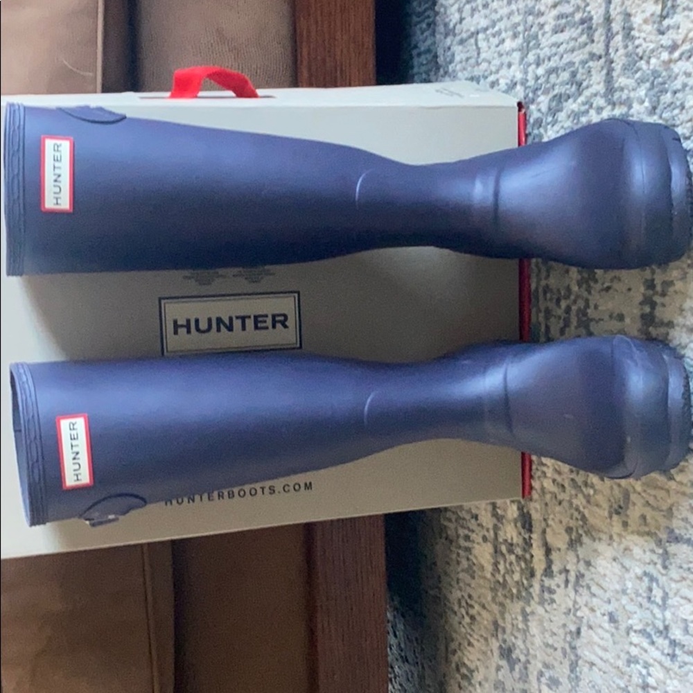 Purple Tall hunter boots gently worn - box included - Picture 11 of 16